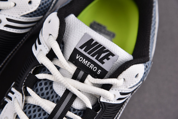 nike zoom vomero 5 dark grey black white ci1694-001