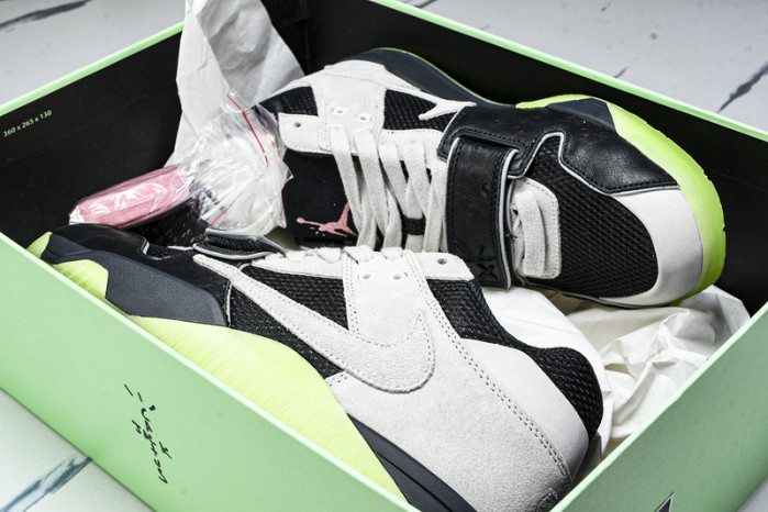 Chase B Travis Scott Jordan Jumpman Jack IH7971-001