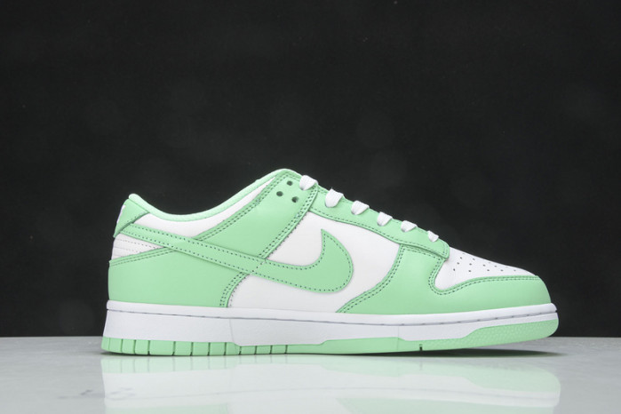 nike dunk low green glow - dd1503-105
