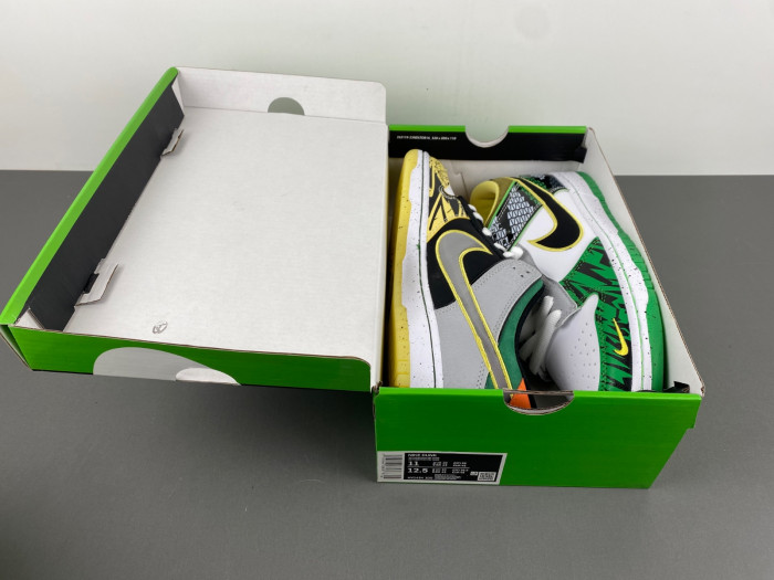 Dunk Low What the Duck University of Oregon Away PE HV1454-100